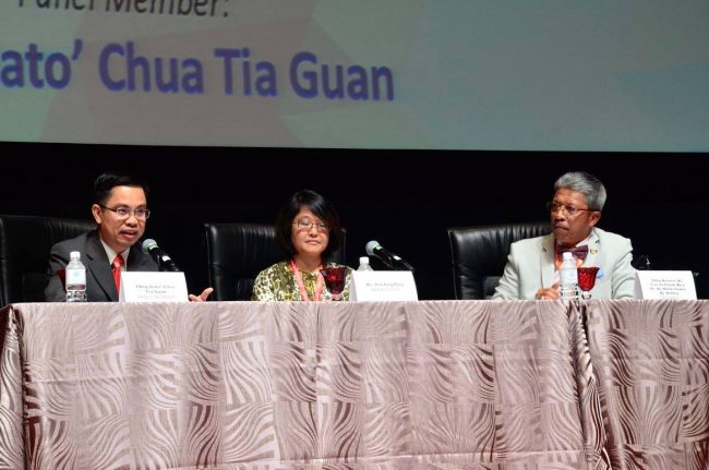 Dato’ Chua Tia Guan, Head of Tax & Financial Consulting of Great Vision was invited to comment on the performance of the Inland Revenue Board of Malaysia in the National Tax Conference. Listening attentively was Kolonel (K) Tan Sri Datuk Wira Dr. Hj. Mohd Shukor bin Hj. Mahfar, Director General of Inland Revenue.